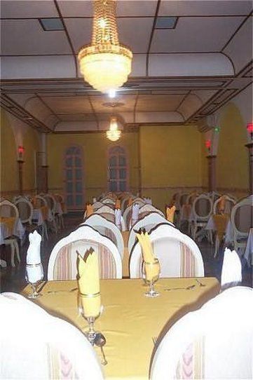 Regency Suites Hotel Georgetown Restoran gambar